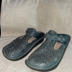 Alegria Leather Clogs